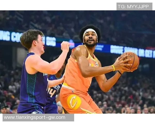 克尼佩尔首节火力全开6中5狂砍16分三分球完美4投全中展现超强状态