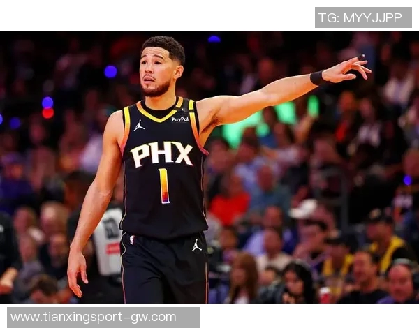 布克强调全员健康对季后赛的重要性强调准备应对未知挑战 布克强调全员健康对季后赛的重要性强调准备应对未知挑战